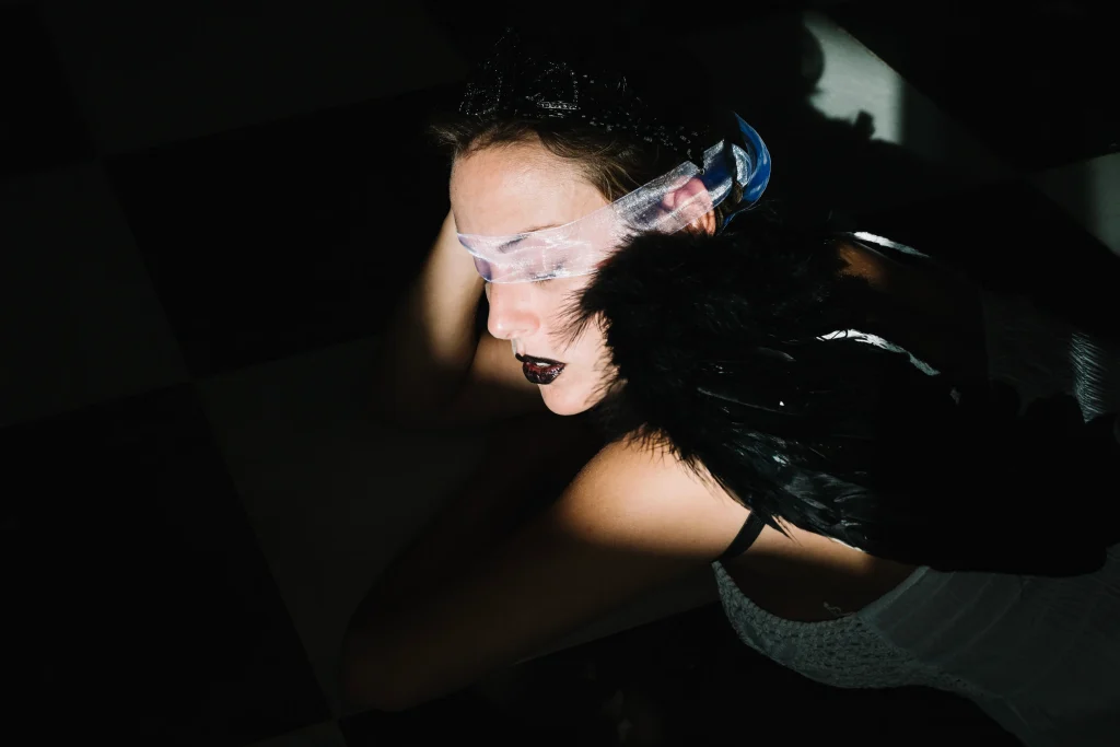 dark-angel-half-shadow-scaled-bdsm ideas