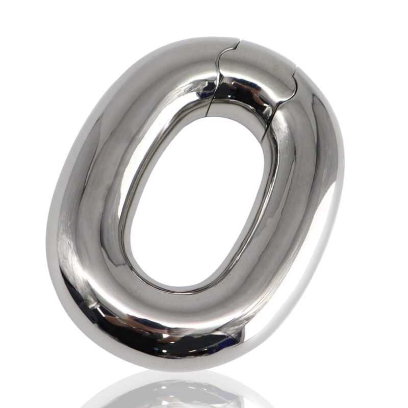 kinksterhub Heavy oval stainless steel testicle stretcher weighing 440 grams. kinksterhub Heavy oval stainless steel testicle stretcher weighing 440 grams.