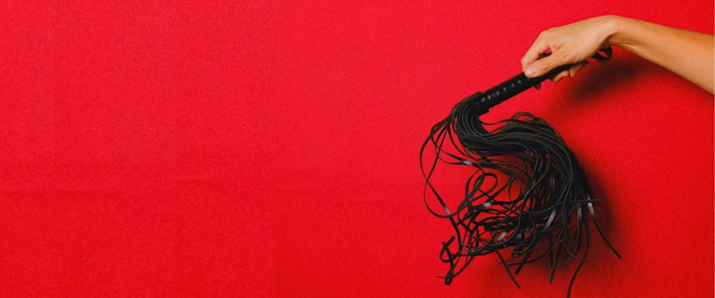 How to hold a BDSM whip safely for beginners